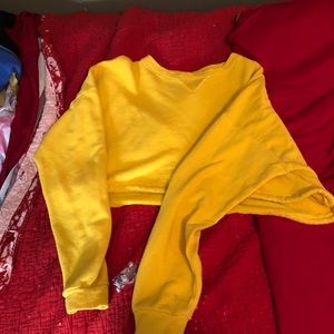Yellow croptop